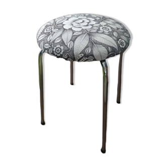 Foliage fleece stool