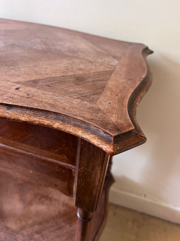 Travailleuse, coiffeuse en bois foncé couleur noyer avec miroir