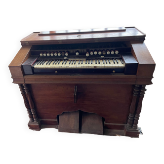 Piano organ