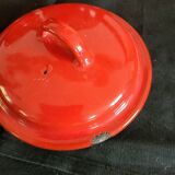 Red kettle in vintage email
