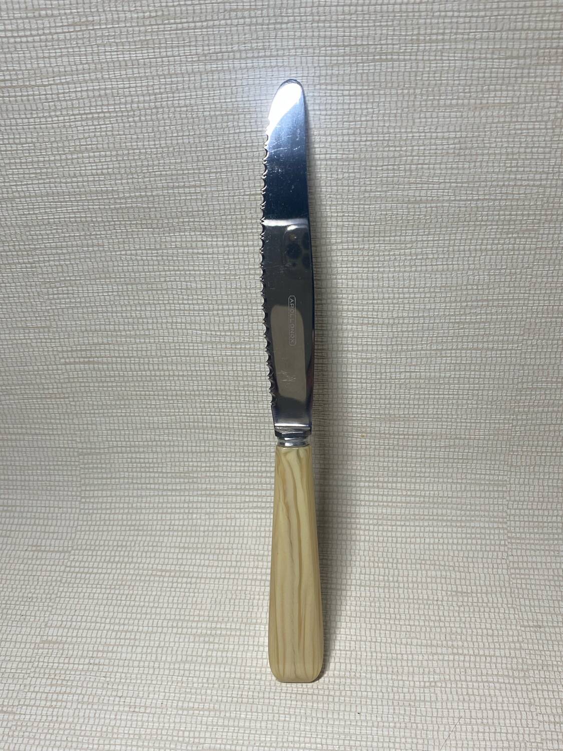Set of 3 Bakelite knives