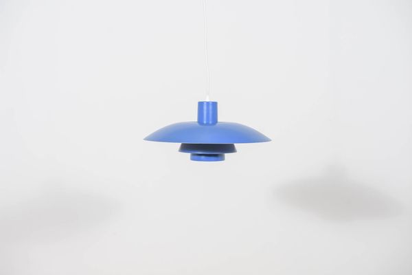 Lampe suspendue PH 4/3, conçue par Poul Henningsen, Louis Poulsen, Danemark, années 1960.