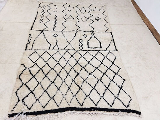 Moroccan carpet 257x153cm