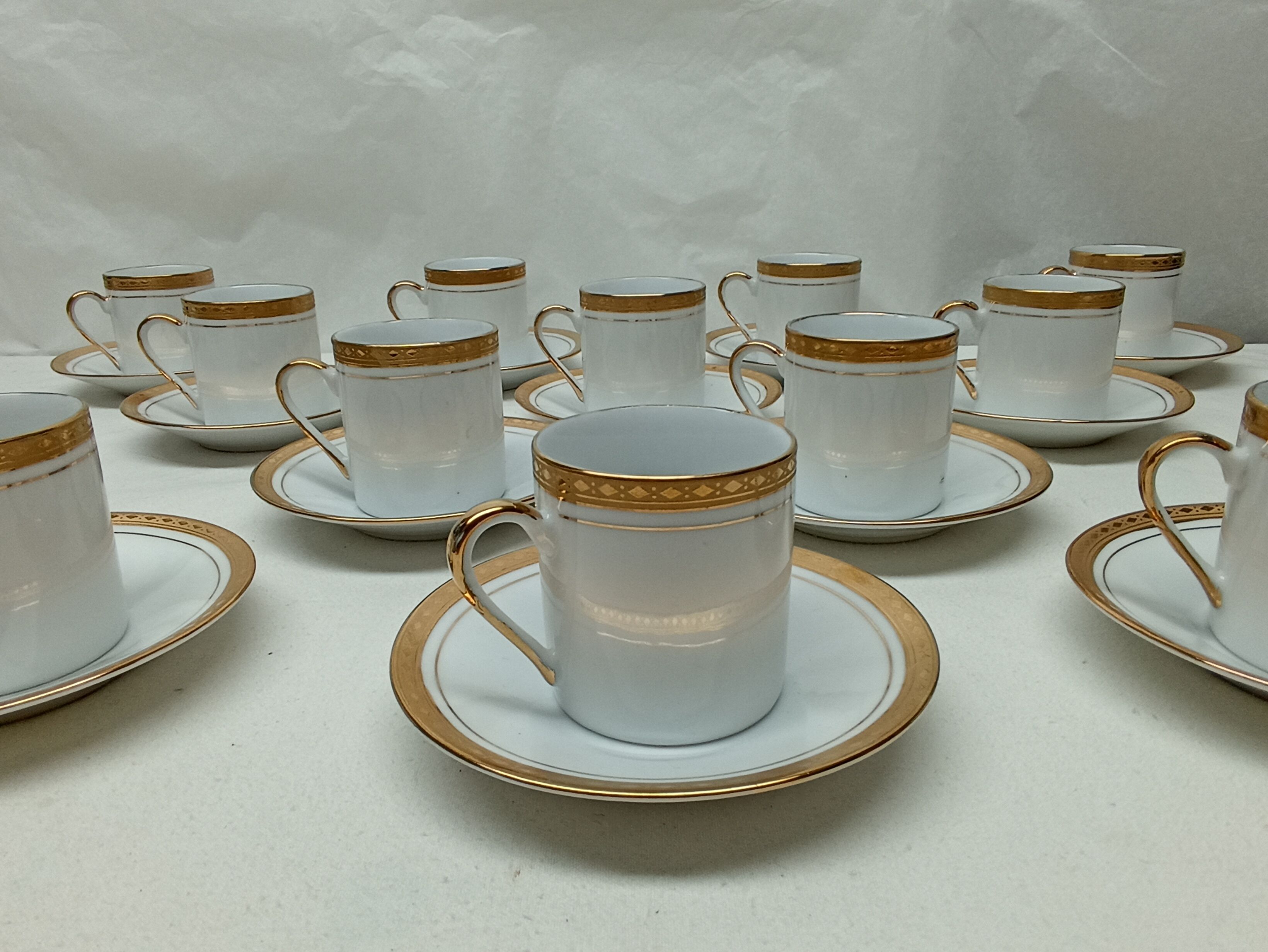 12 cups, porcelain coffee service with 24 carat gold gilding