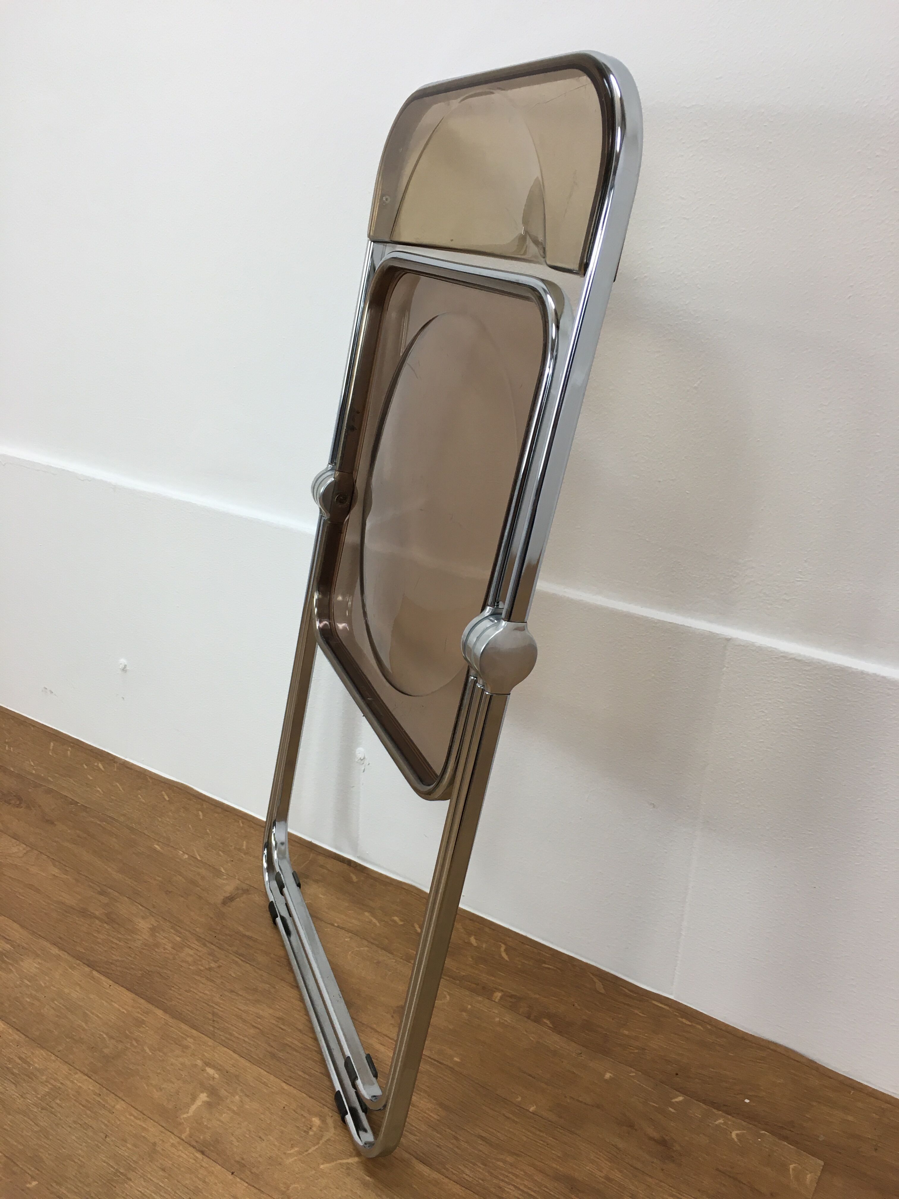 Giancarlo Piretti's Plia Chair for Anonima Castelli