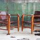 Paire de chaises du milieu du siècle