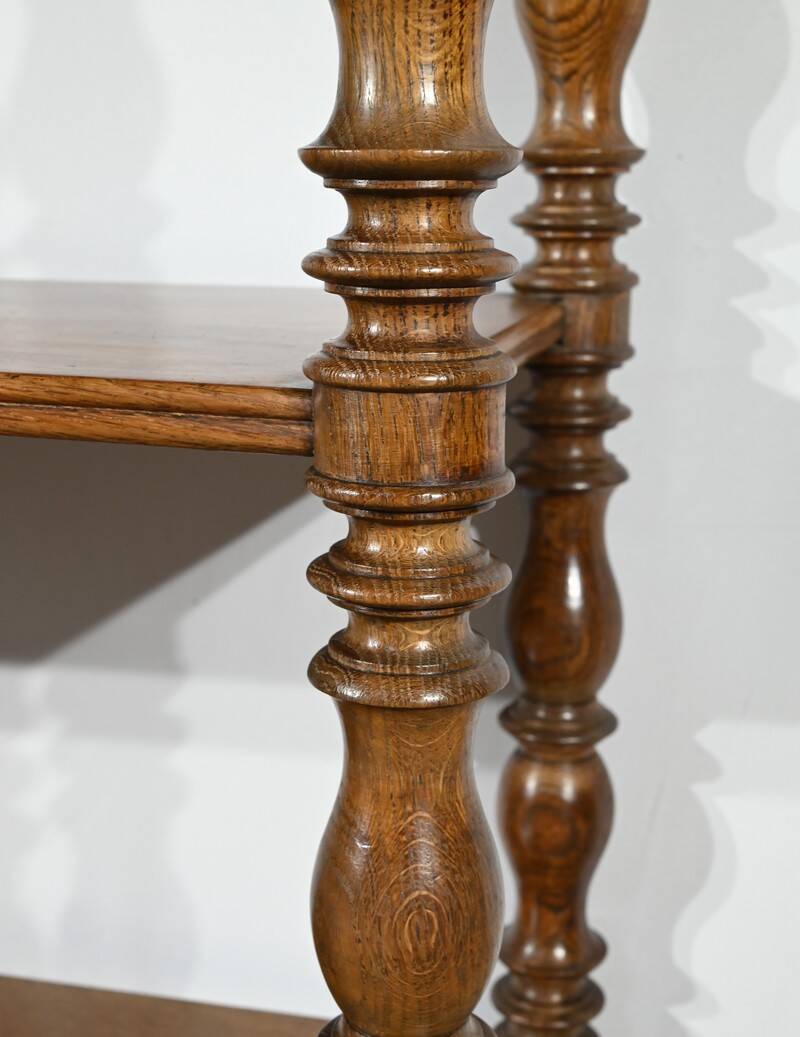 Desserte à hauteur d’appui, console en chêne, style Louis Philippe, 2ème partie du XIXème s.