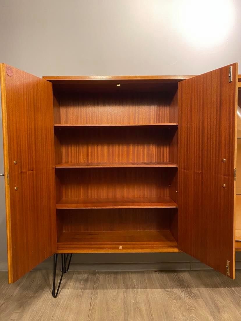 Bibliothèque sur les jambes vintage des années 60, années 1960