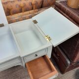 Dressing table with shutters
