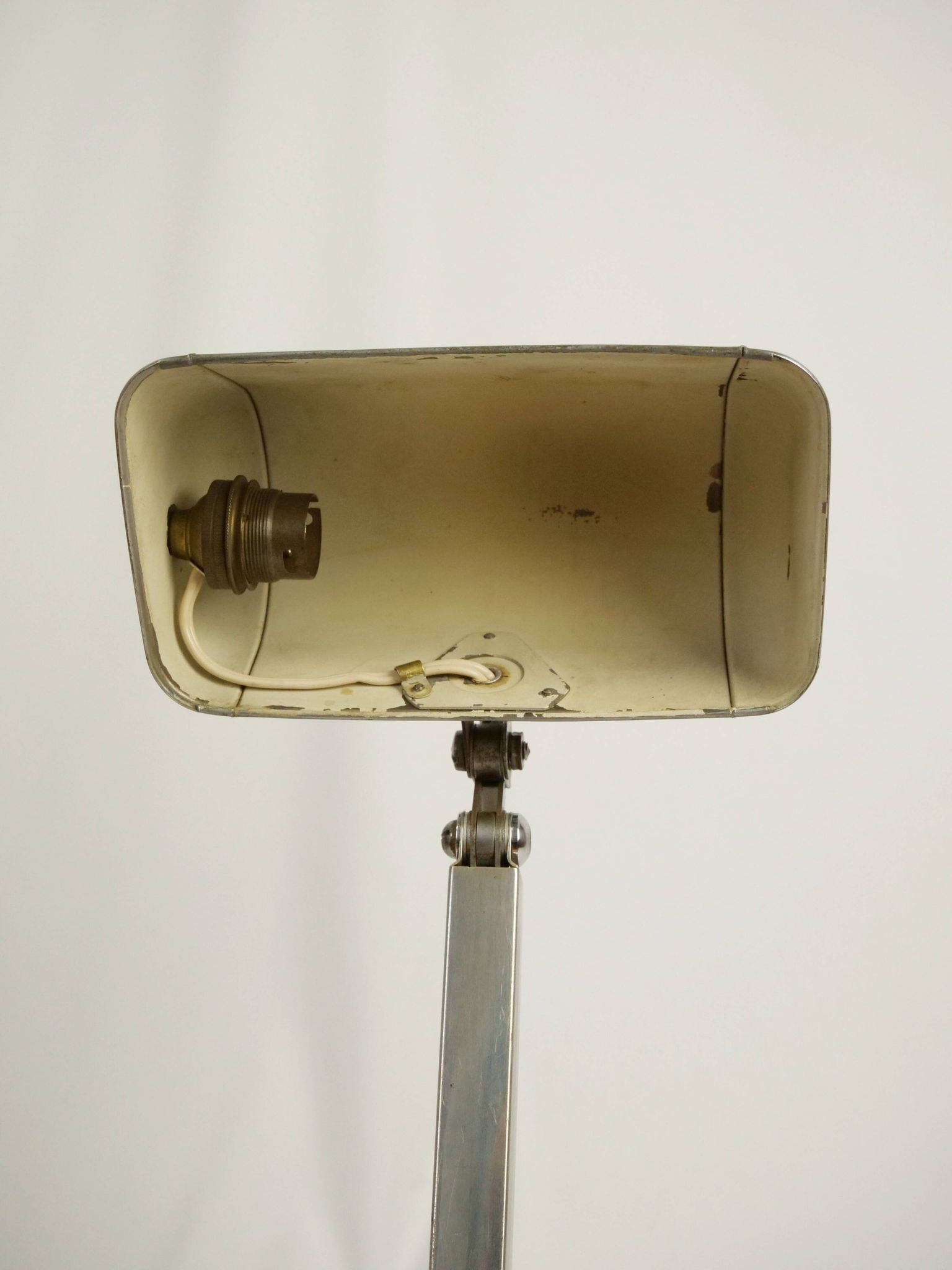 Lampe de marque "Artisanat Français", années 40