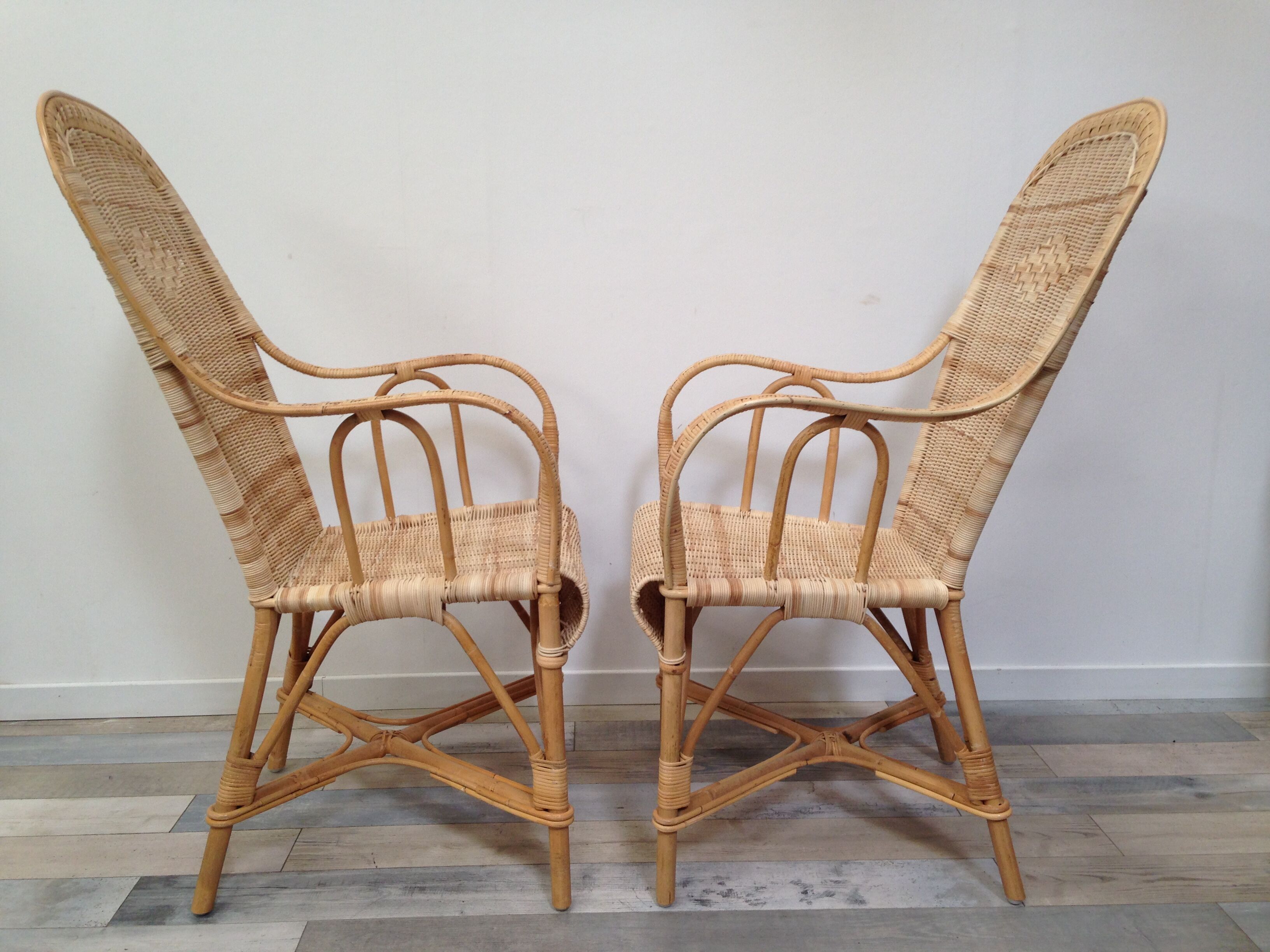 Paire de fauteuils en rotin