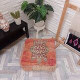 Handmade Berber pouf in wool 60 X 60 X 20 CM