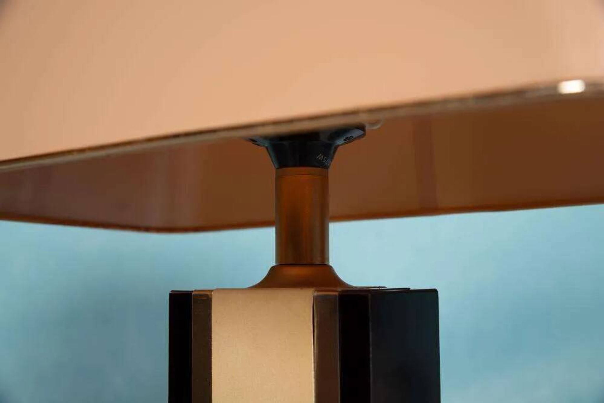 Lampe de table Regency de style hôtel vintage des années 70