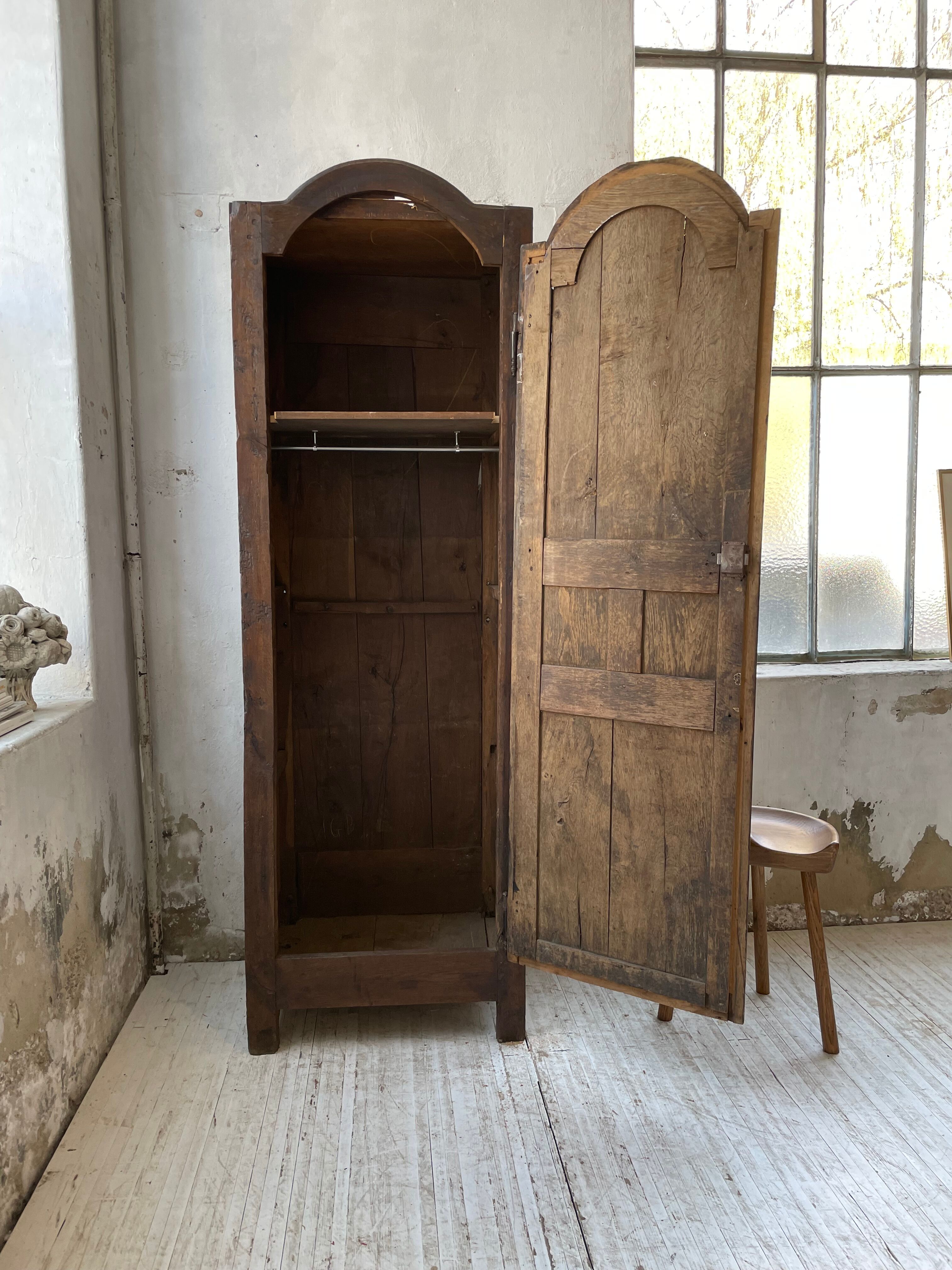 Savoyard solid oak cabinet XVIIIth