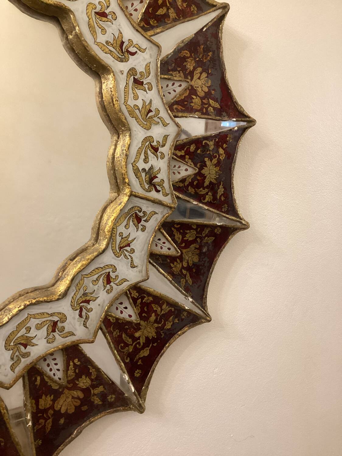 Miroir sunburst à fleurs année 1950