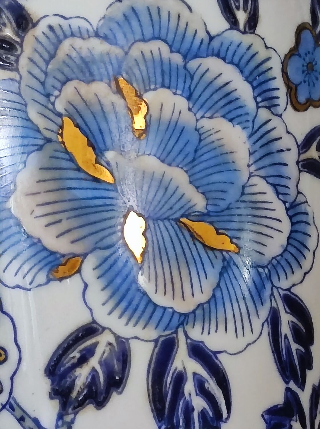 Asian vase