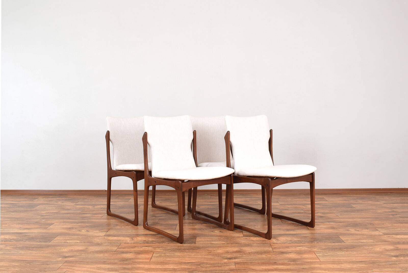 Chaises de salle à manger en teck danois du milieu du siècle de Vamdrup, années 1960, lot de 4