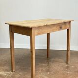 Vintage farmhouse table, country style