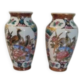 2 Japanese-style decorative vases