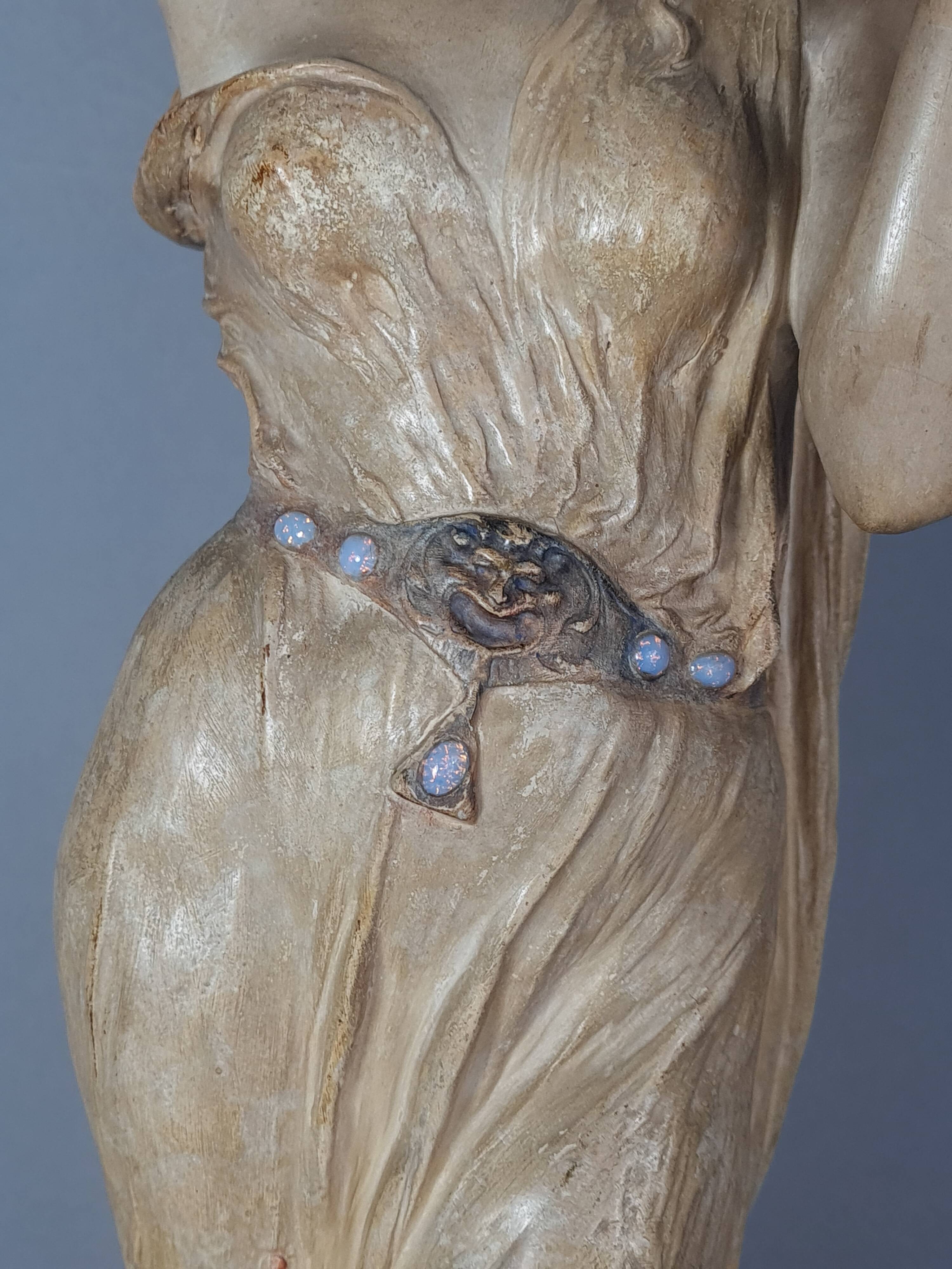 Ceramic sculpture Woman and opal belt jug Goldscheider circa 1900, 60 cm C155