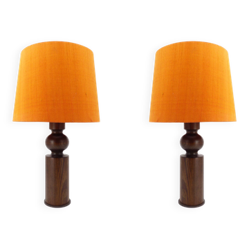 Pair of Scandinavian pine table lamps by Uno Kristiansson for Luxus