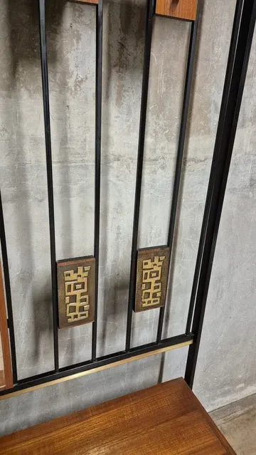 Vintage mid-century modern hallway coat rack with mirror by Alfred Hendrickx for Belform, Belgium, 190 × 80 × 30 cm