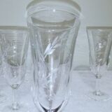5 champagne flutes decorated with engraved ears