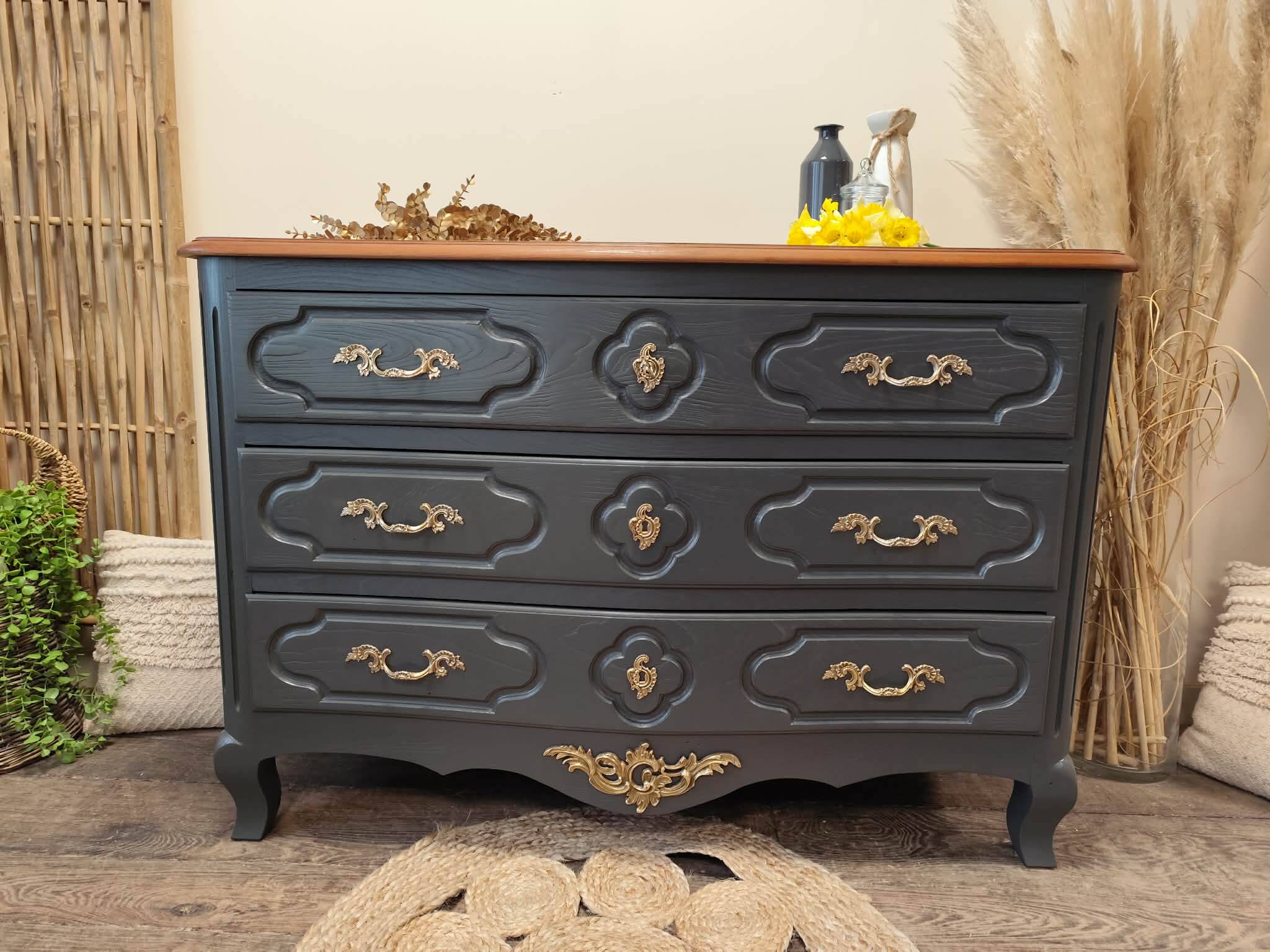 Birch wood chest of drawers