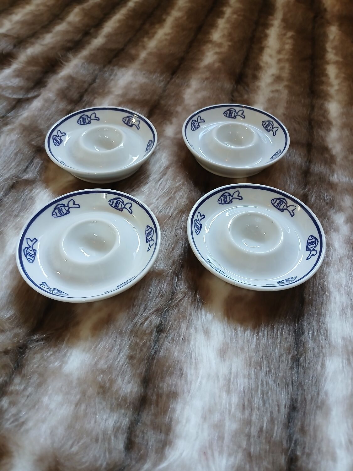 4 White Square Egg Cups