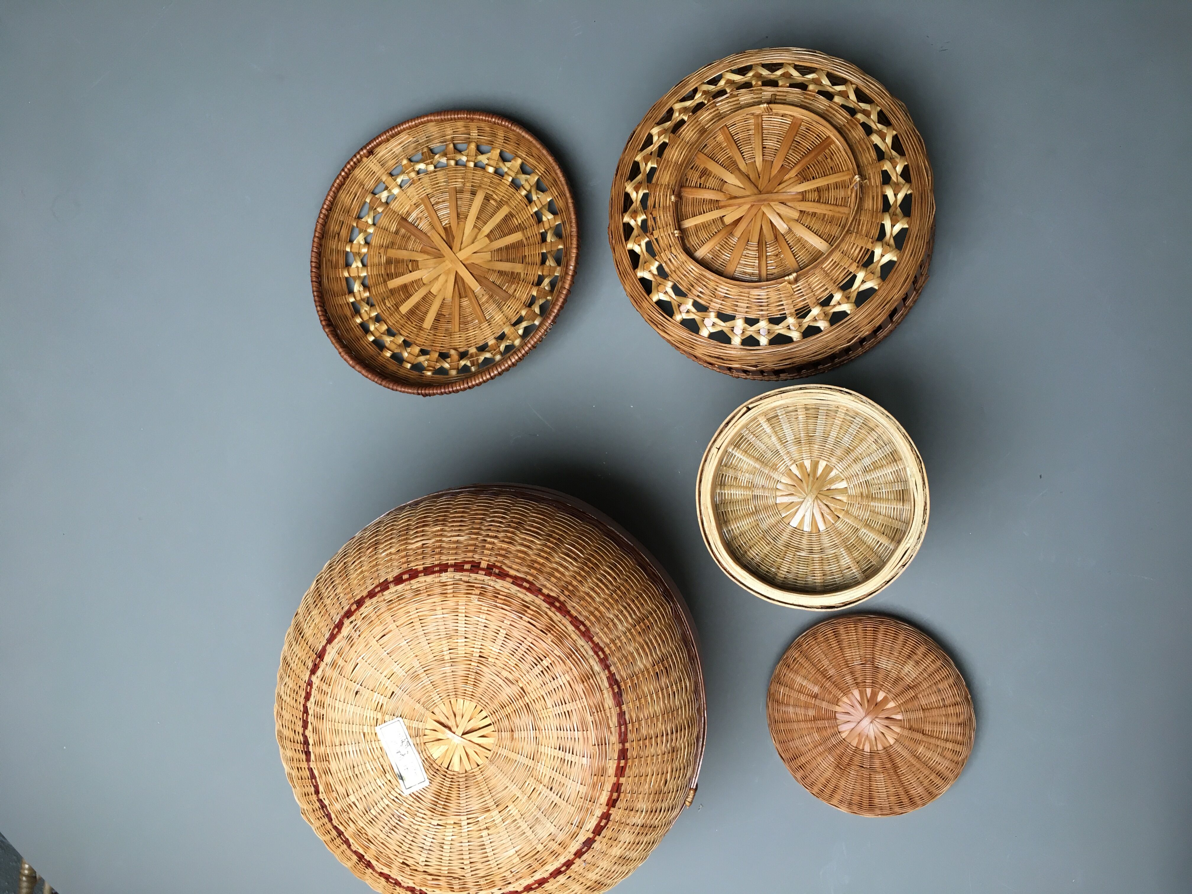 Lot of 3 bamboo lidbaskets