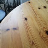 Rainer Daumiller round pine table
