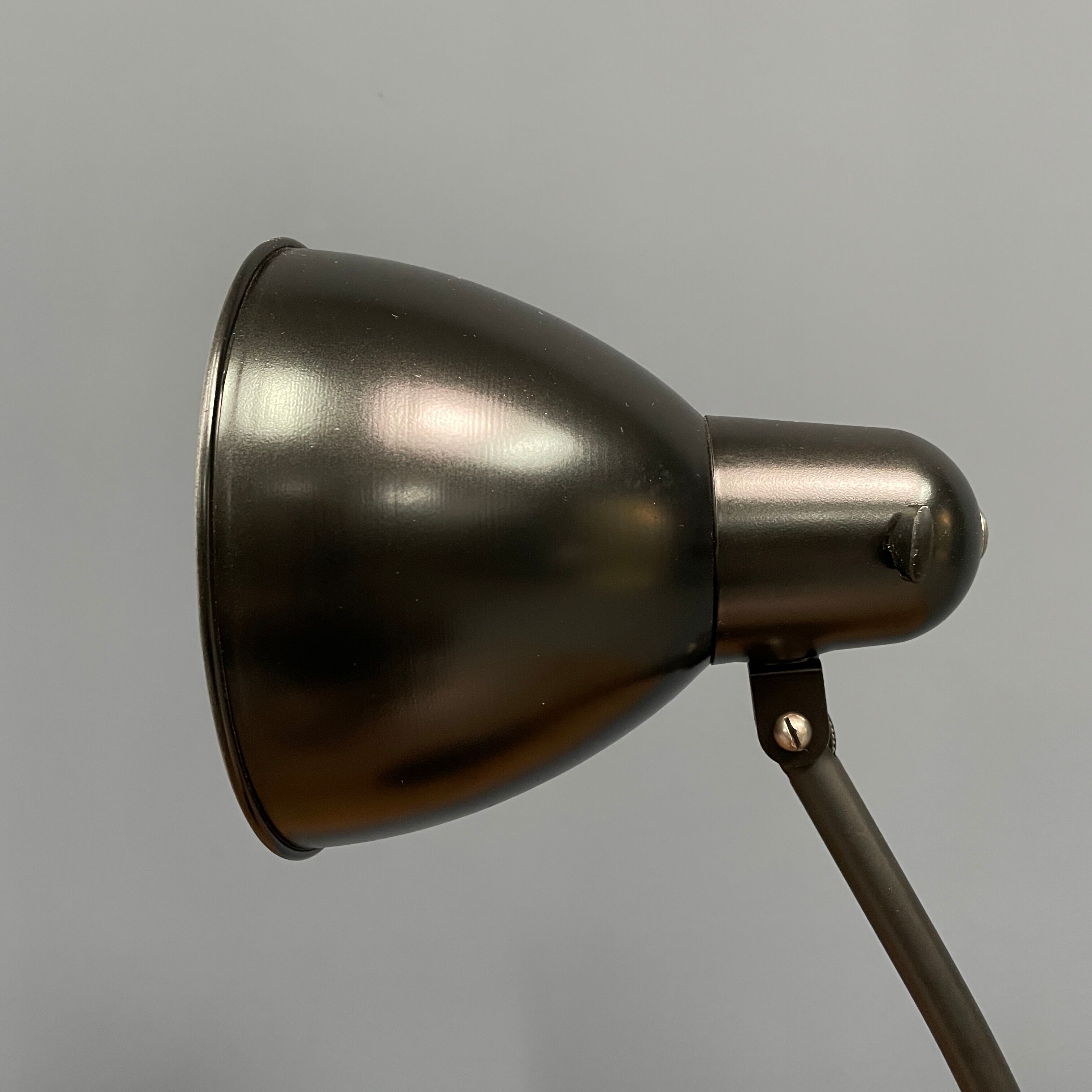 Black Bauhaus Siemens desk lamp model L299 from the 1930s