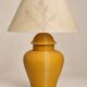 Grande lampe en céramique nervurée jaune moutarde 1970