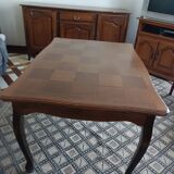 Dining room table