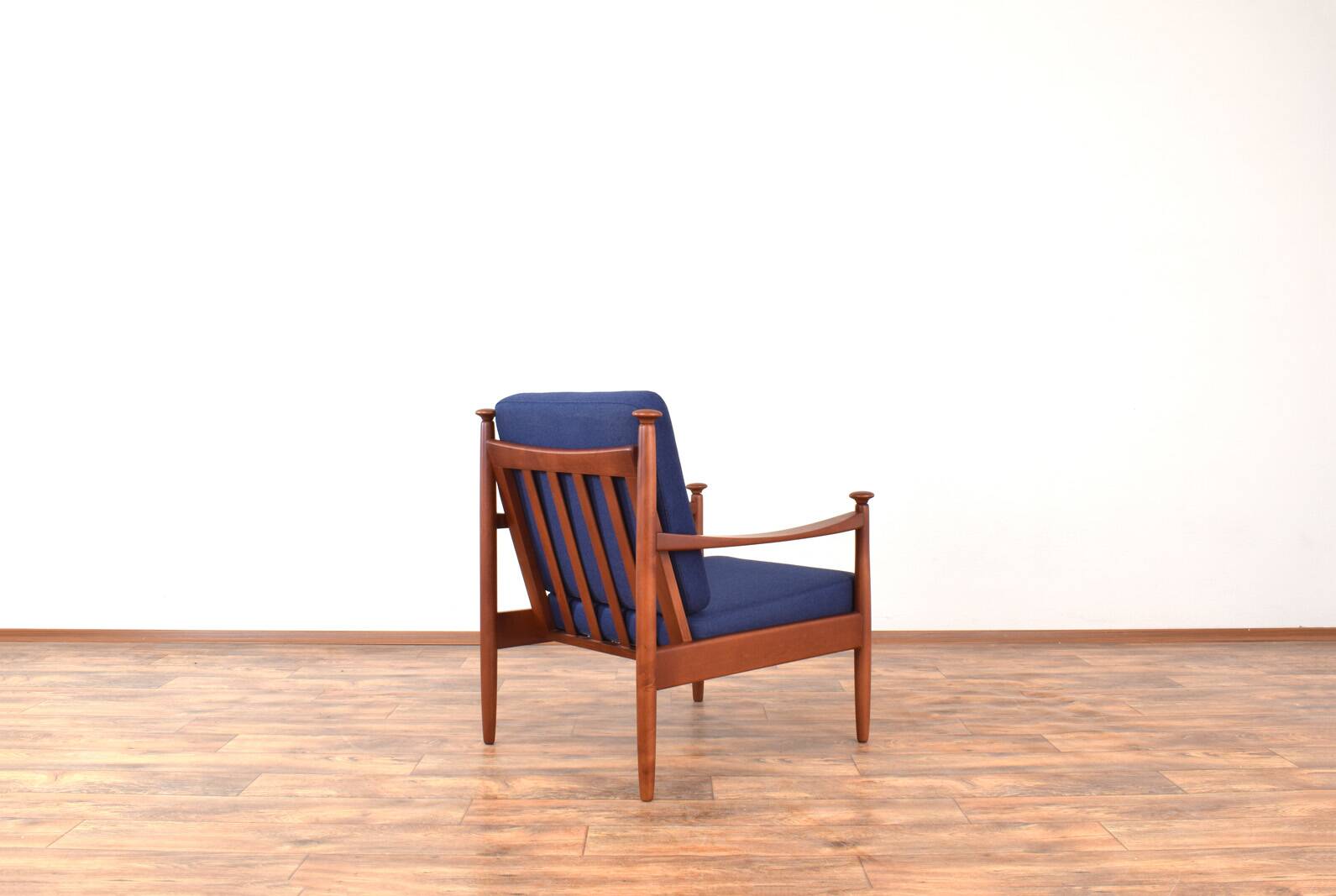 Fauteuil de salon danois du milieu du siècle, années 1960.