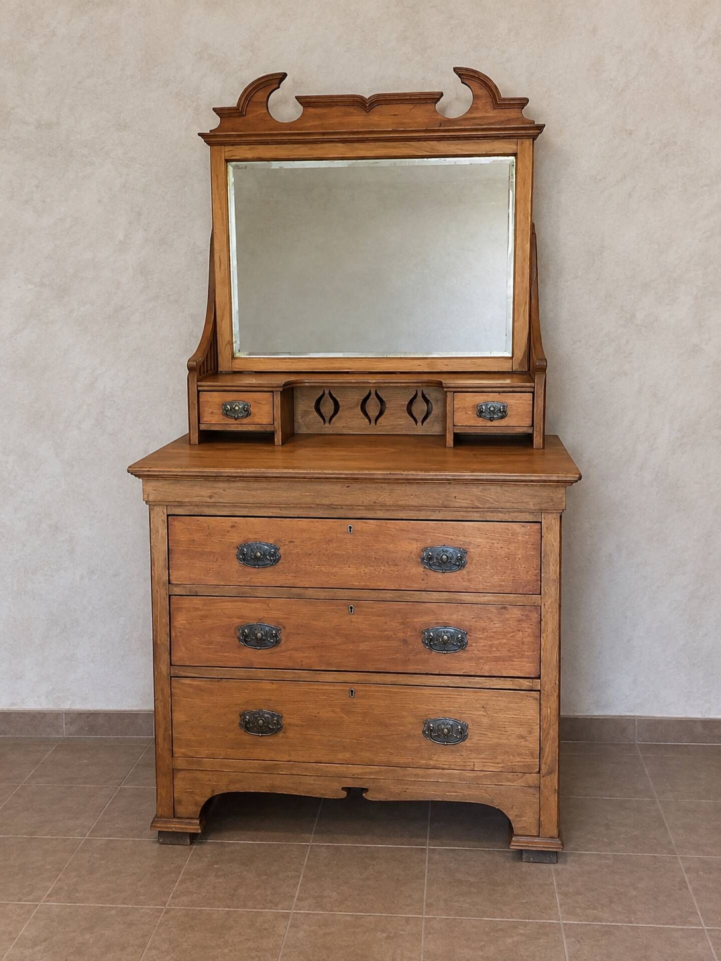 Art Deco dressing table