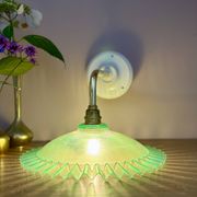 Applique coudée abat-jour vintage en plastique vert