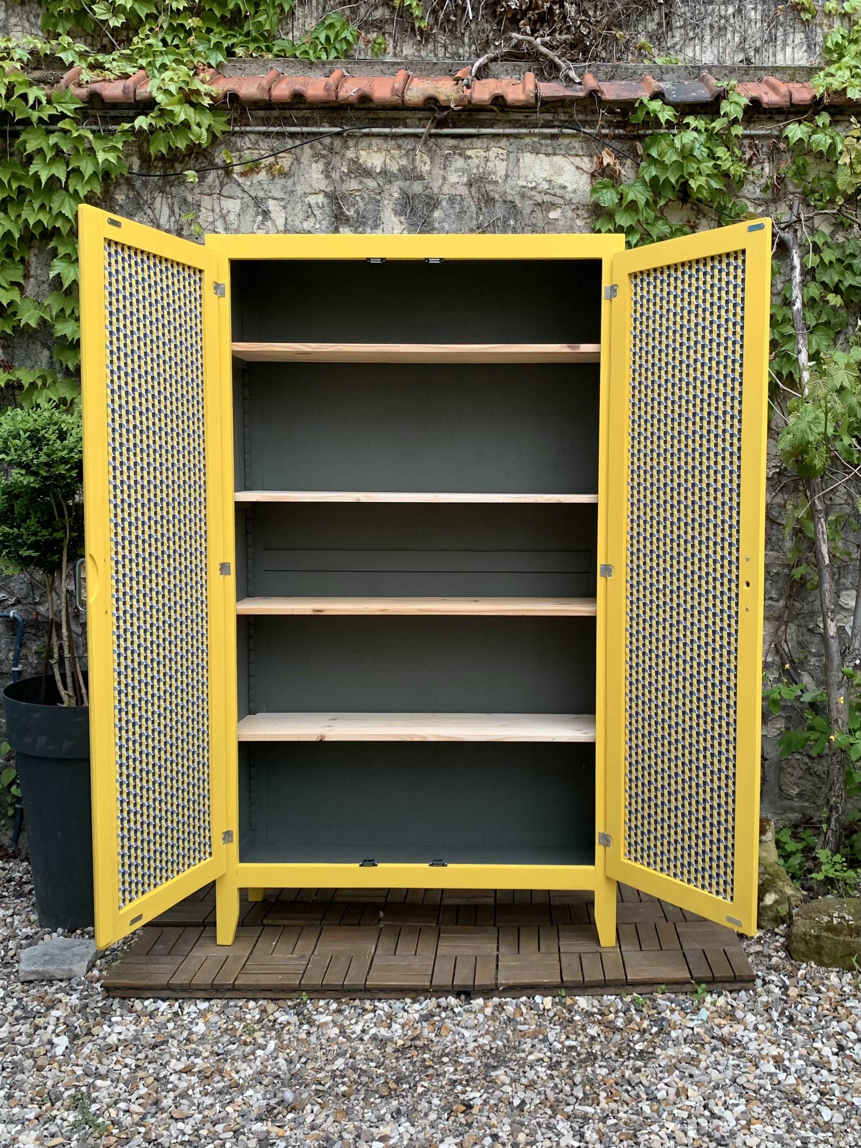 Armoire parisienne vintage 1950