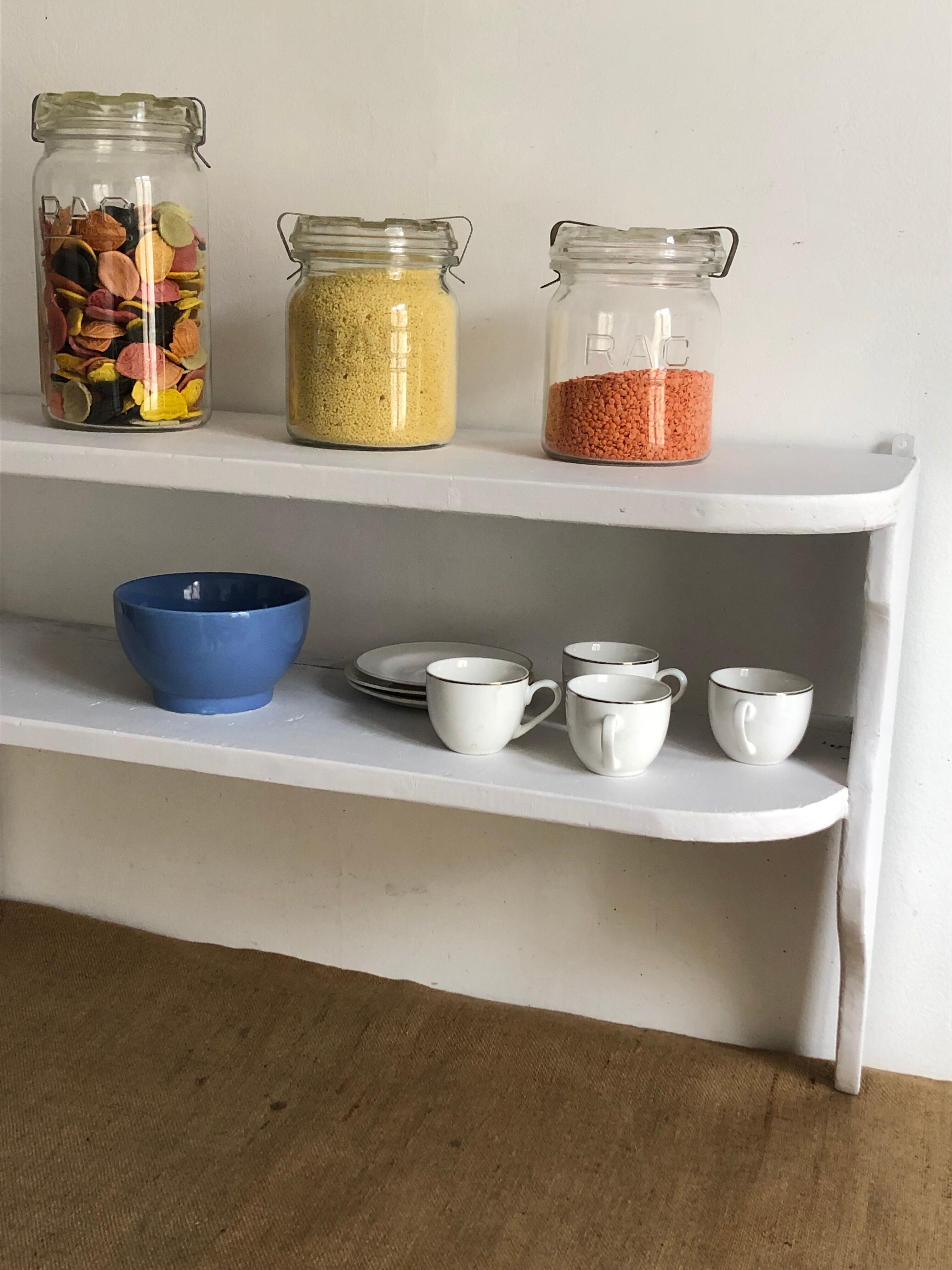Kitchen shelf, chic countryside