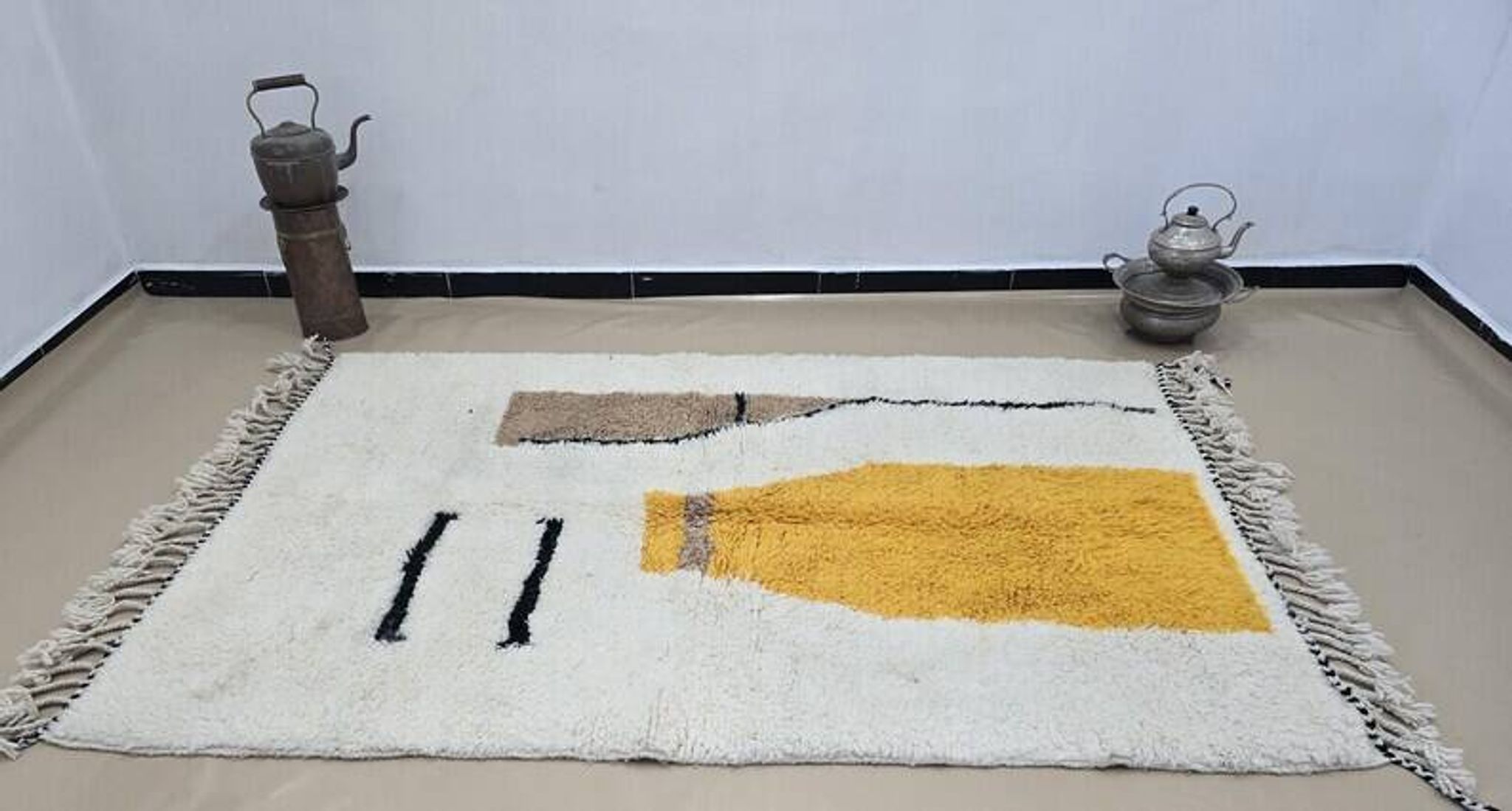 Handmade wool rug 250cmx150cm