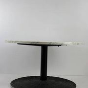 Tecno Varedo Coffee Table White Veined Marble Black Lacquered Metal Grid Base 1980s Italian Design Collector's Item