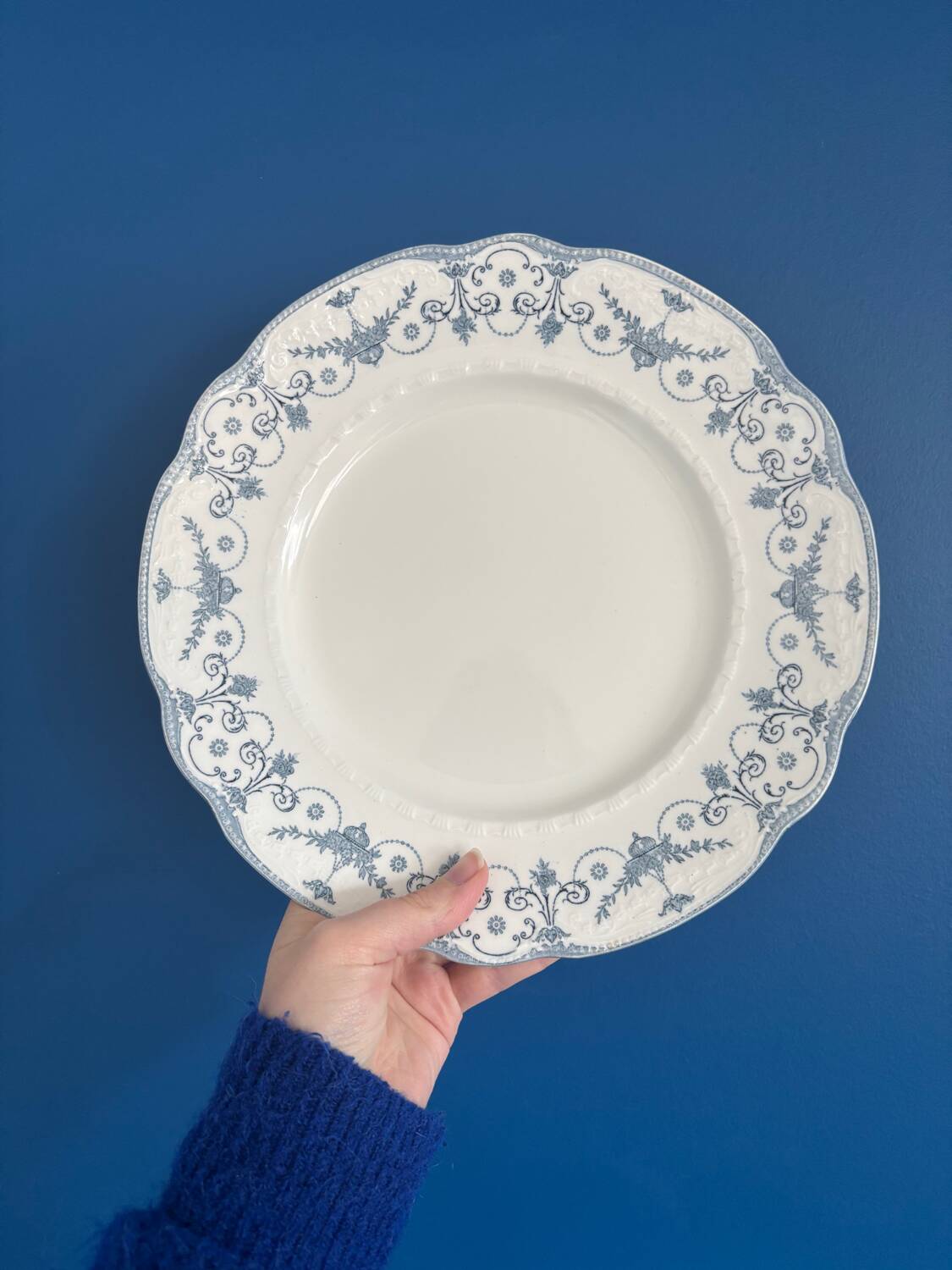 Set of 6 Royal Doulton England dinner plates – Josephine model