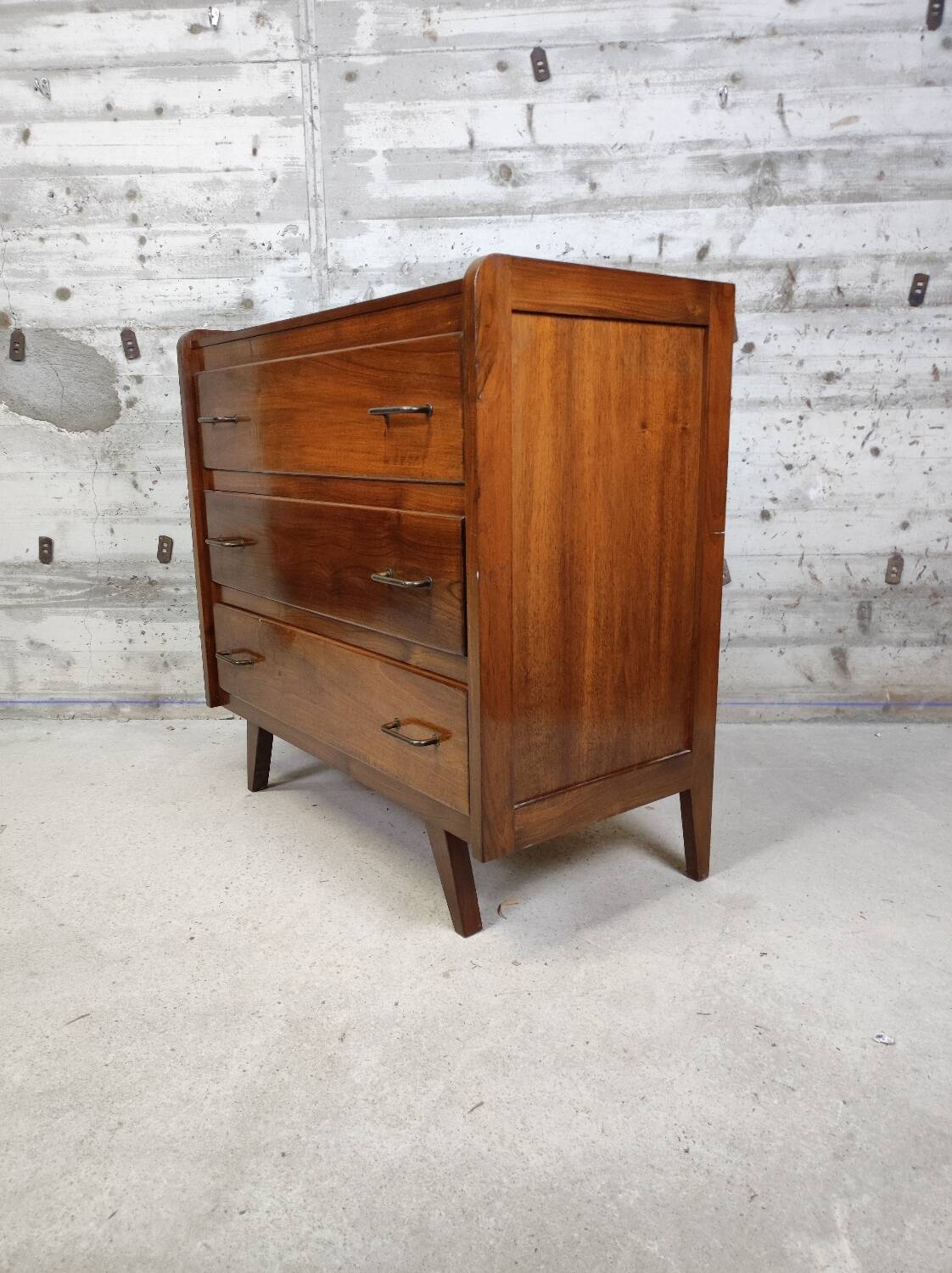 Commode vintage