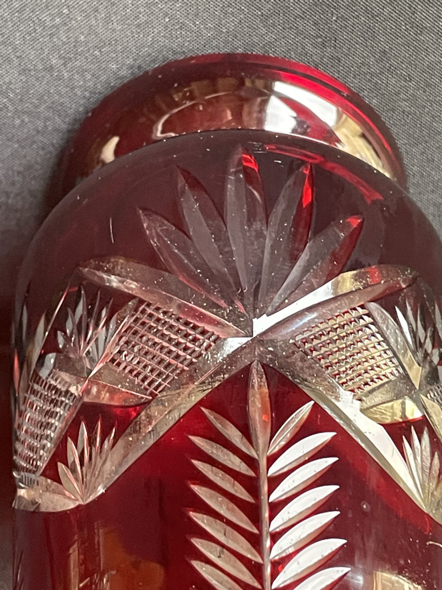 Vase balustre - cristal soufflé taillé