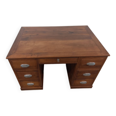 Bureau à tiroirs en noyer