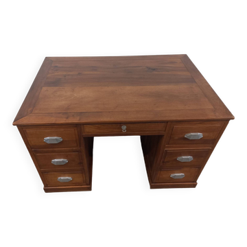Bureau à tiroirs en noyer