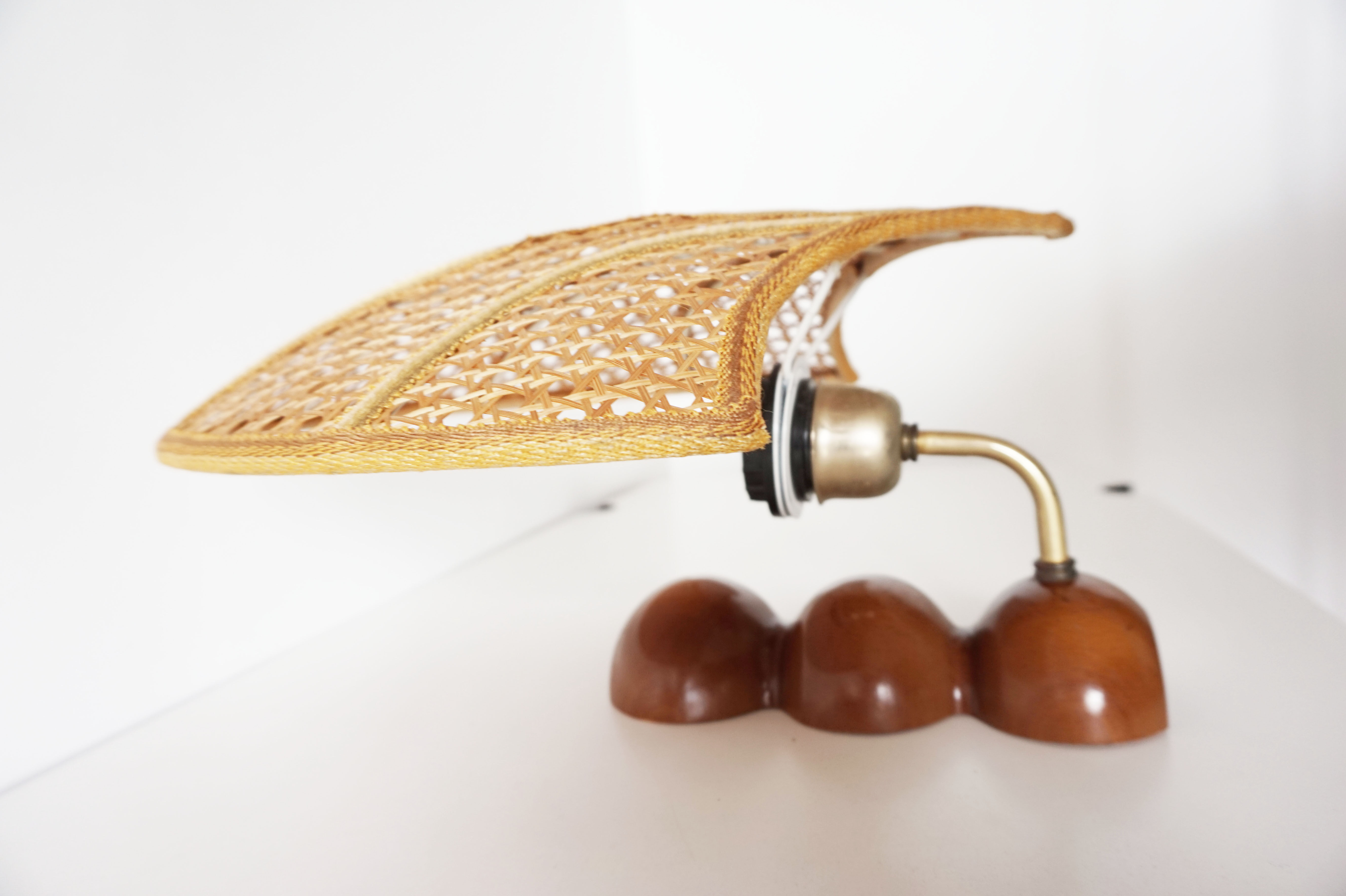 Apply shell in vintage cannage