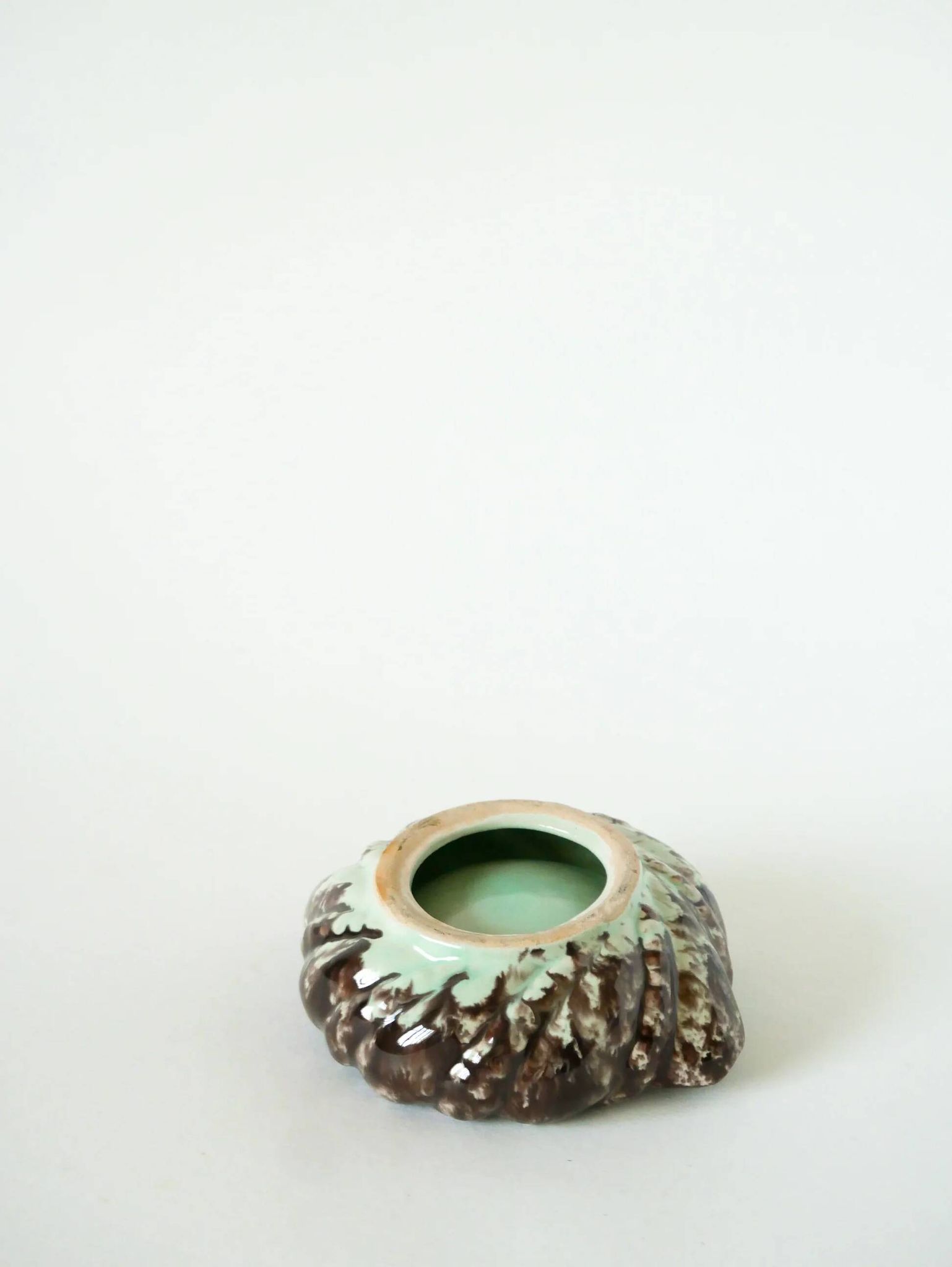 Cendrier en céramique, marron & multicolore, 1970