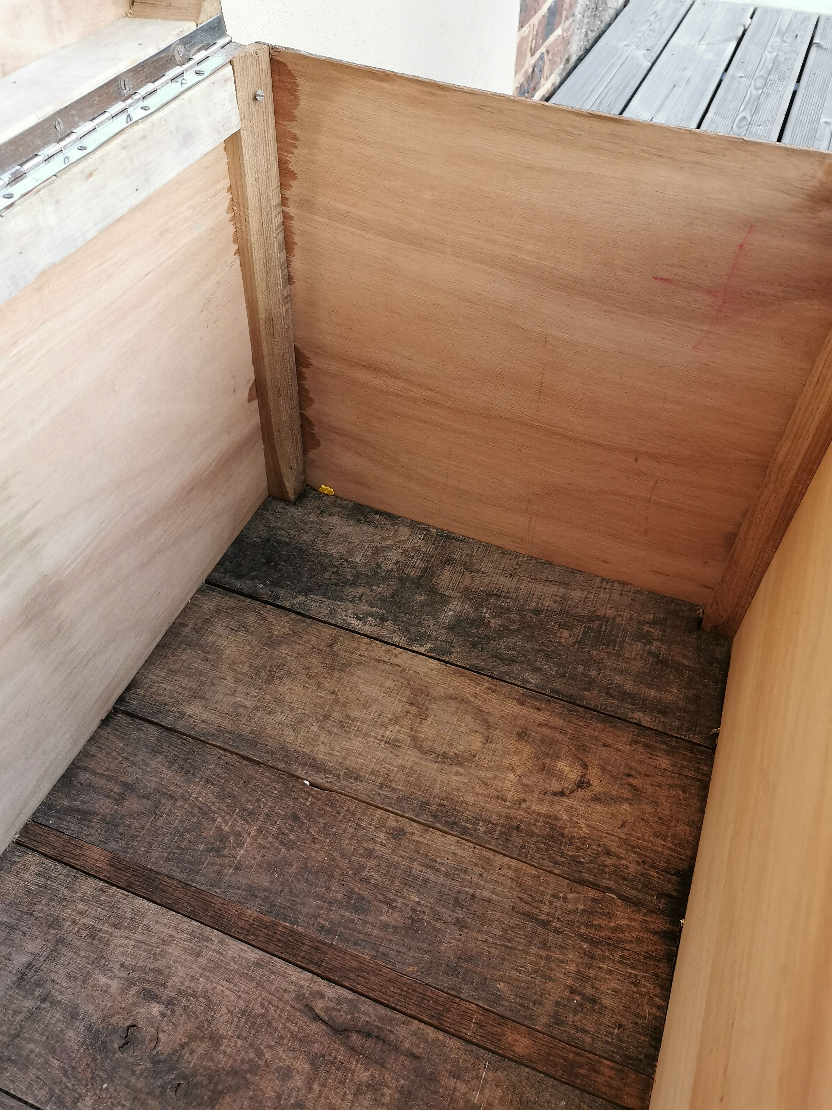 Coffre en bois
