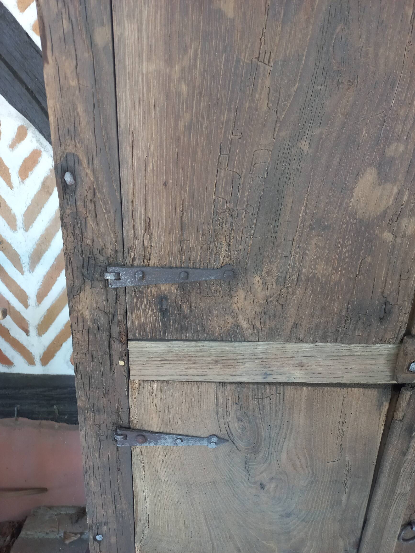 Armoire de montagne primitive